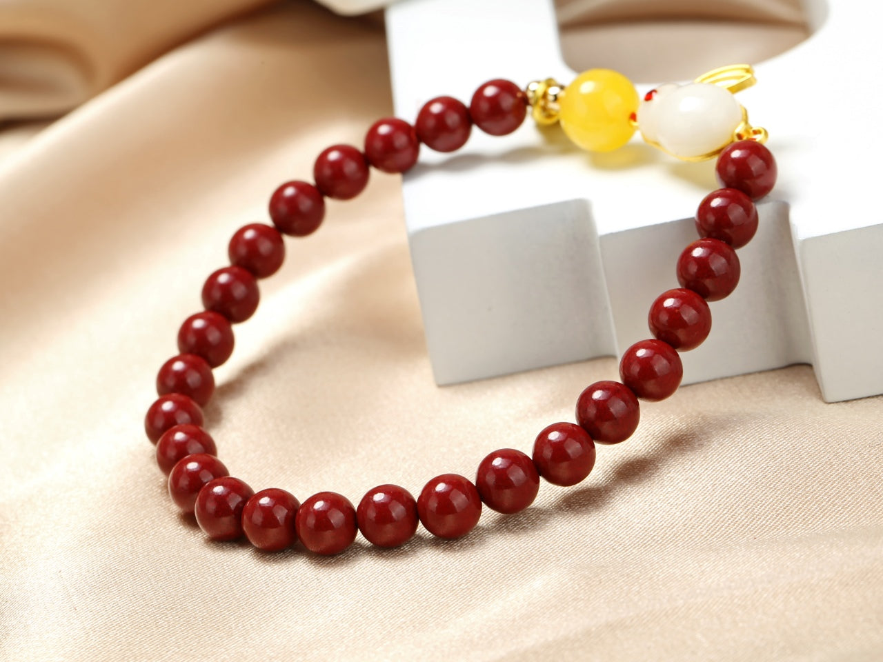 Cinnabar and Hetian white jade rabbit bracelet