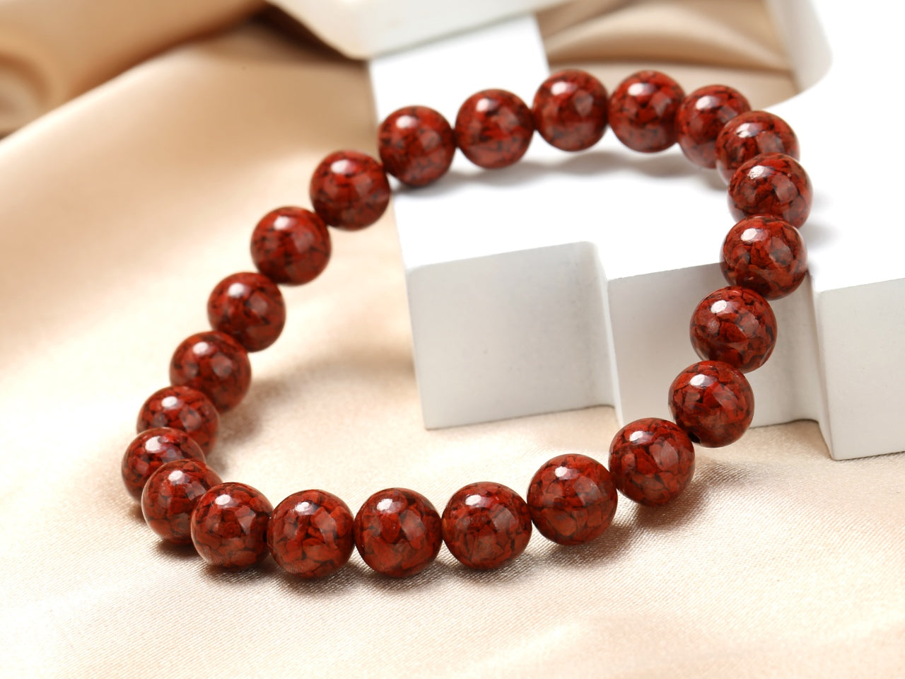 Crystal cinnabar bracelet 8mm