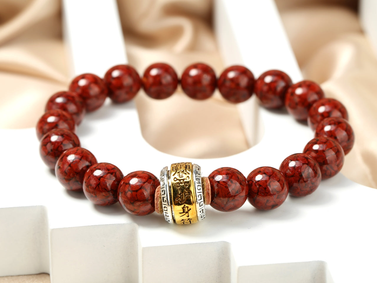 Crystal cinnabar bracelet 10mm