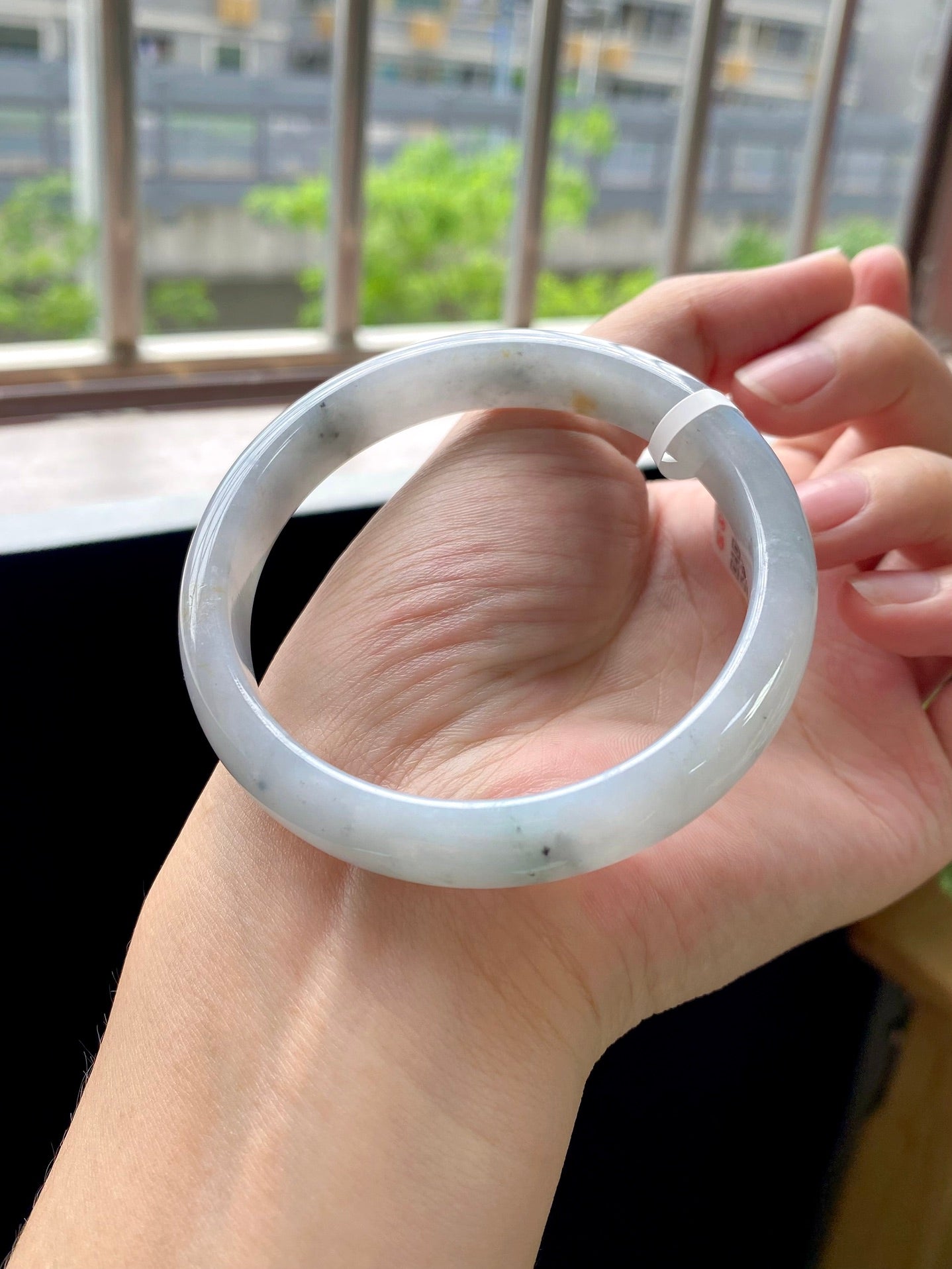Icy Black Jadeite Round Bangle (Perfect Quality)