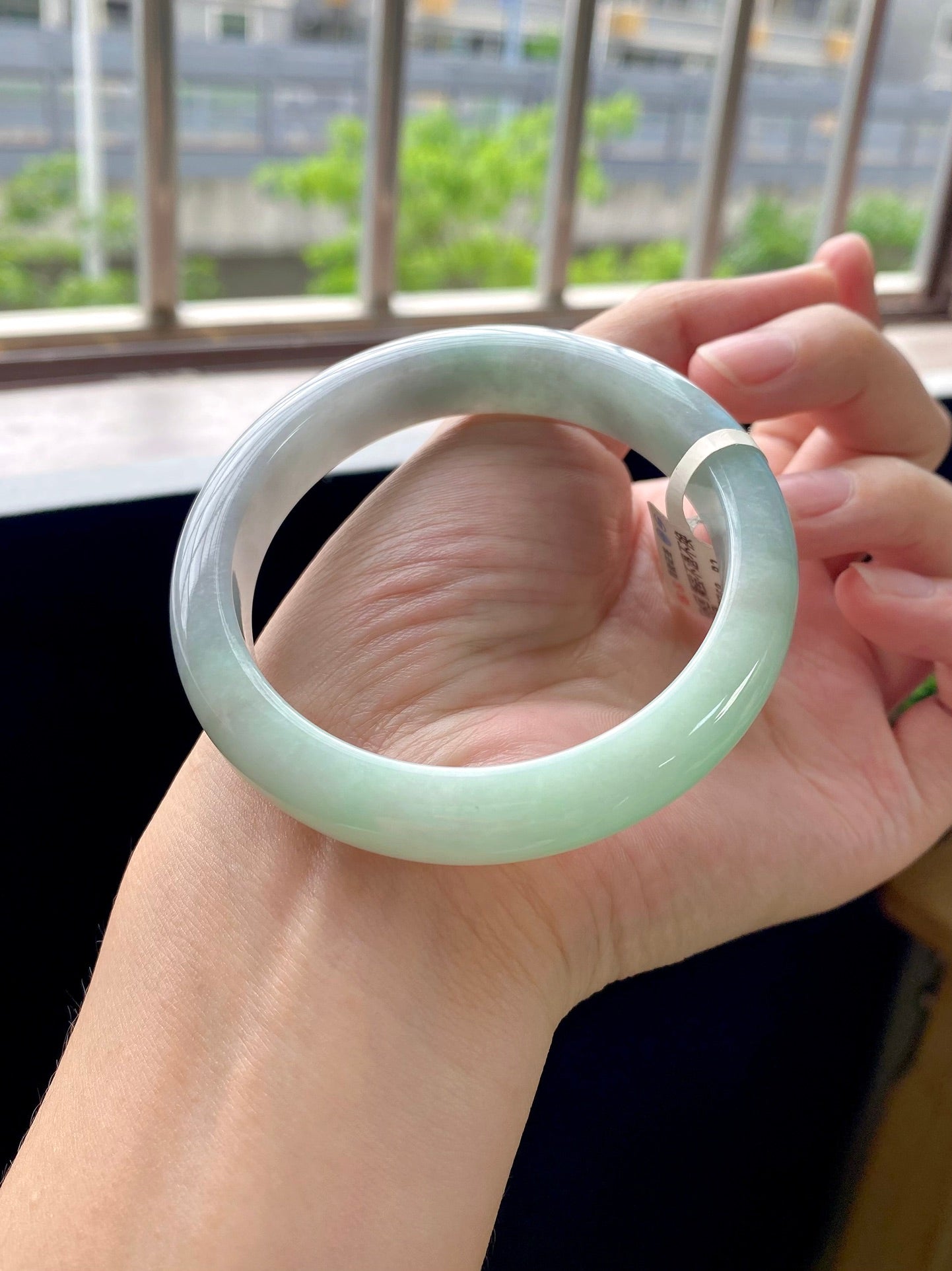 Light Green Round Bangle (Perfect Quality)