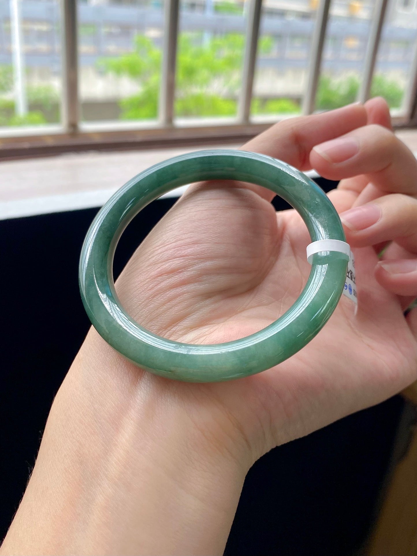 Lake Green Round Bangle (Finished, Crack Special Offer)