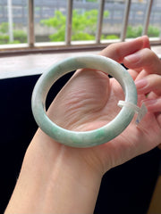 Drifting Green Pattern Round Bangle (Finished, Crack Special Offer)