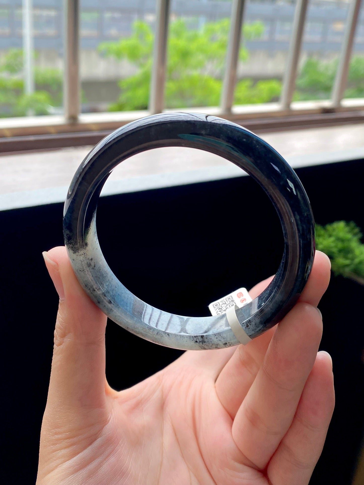 Black Half Mountain Half Water Round Bangle (Finished, Crack Special Offer) | Item No. HYY-4821 | Size O8.2-12-8.3-