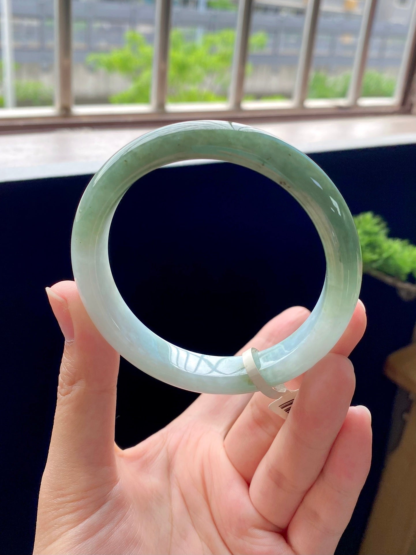 Lake Green HalfMountain Half Water Round Bangle (Finished, Crack Special Offer) | Item No. HY-5467 | Size O8.4-11.6-8.4