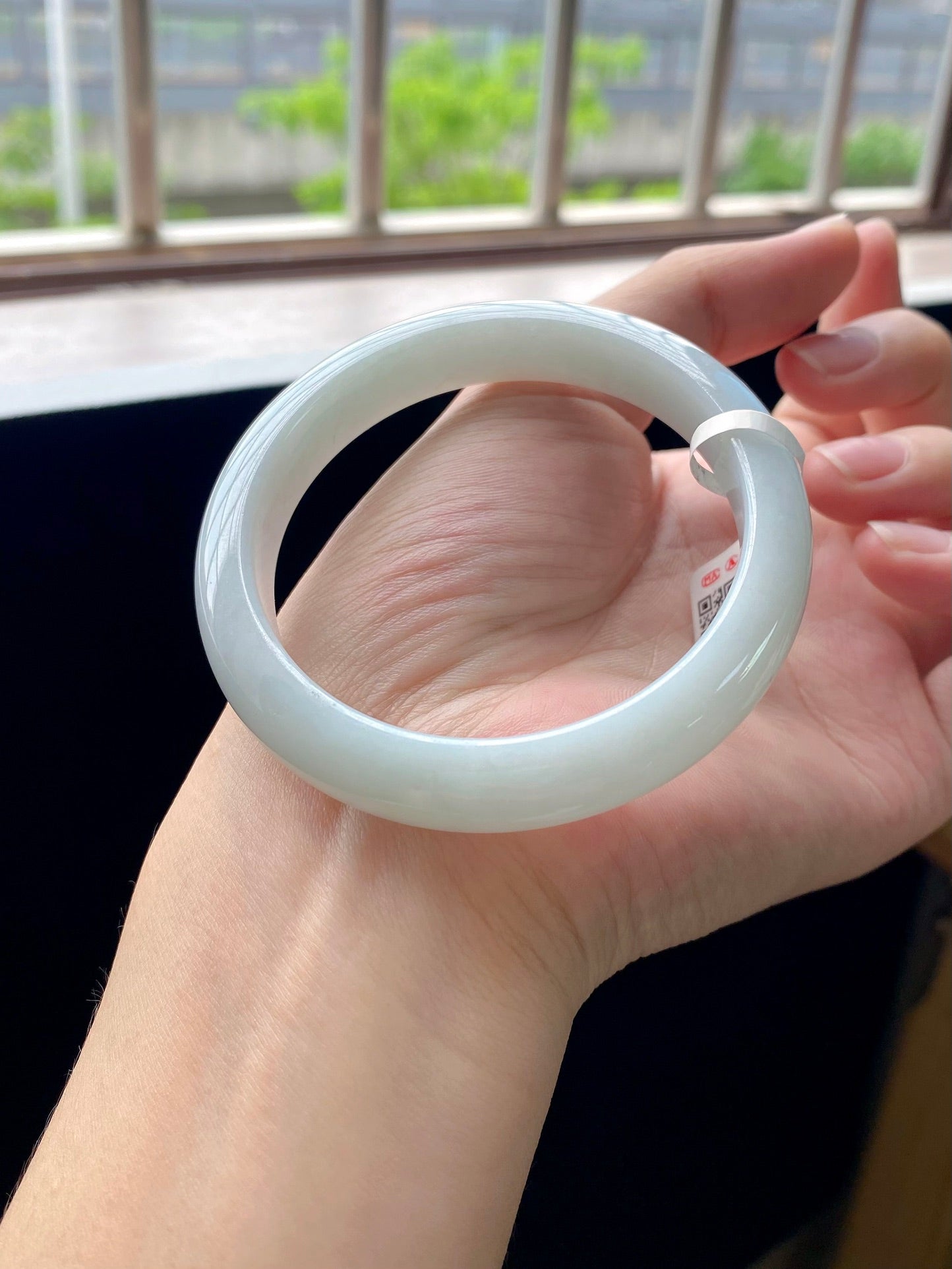 White Moonlight Round Bangle (Finished, Crack Special Offer) | Item No. 1HYY-12460 | Size O57-116-8.3