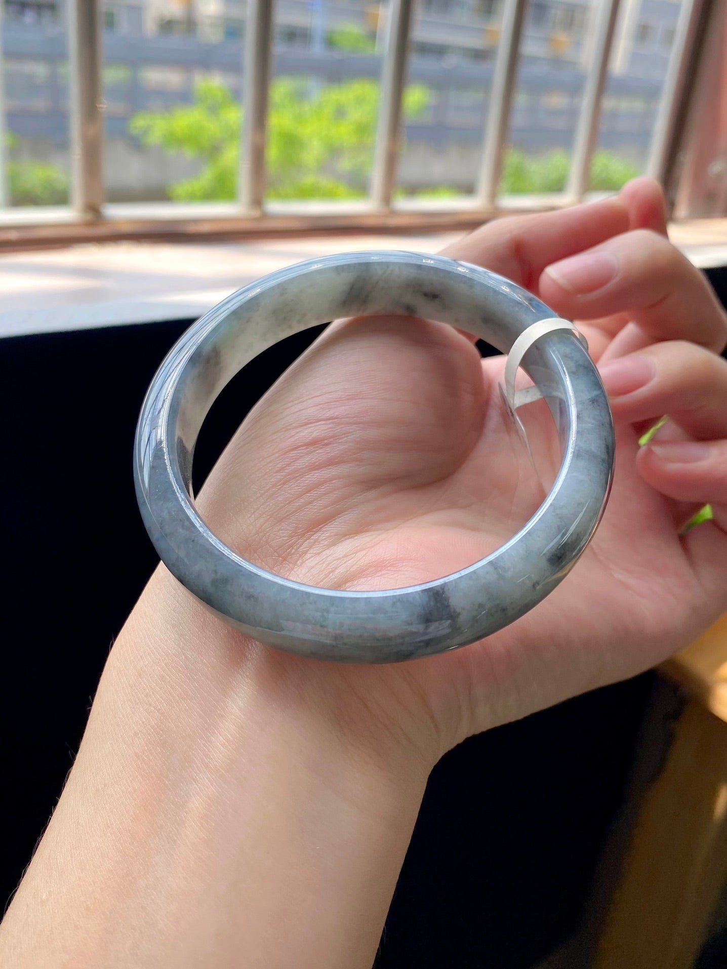 Ice Black Round Bangle (Finished) | Item No. YH-7855 | Size O60.2-13-8