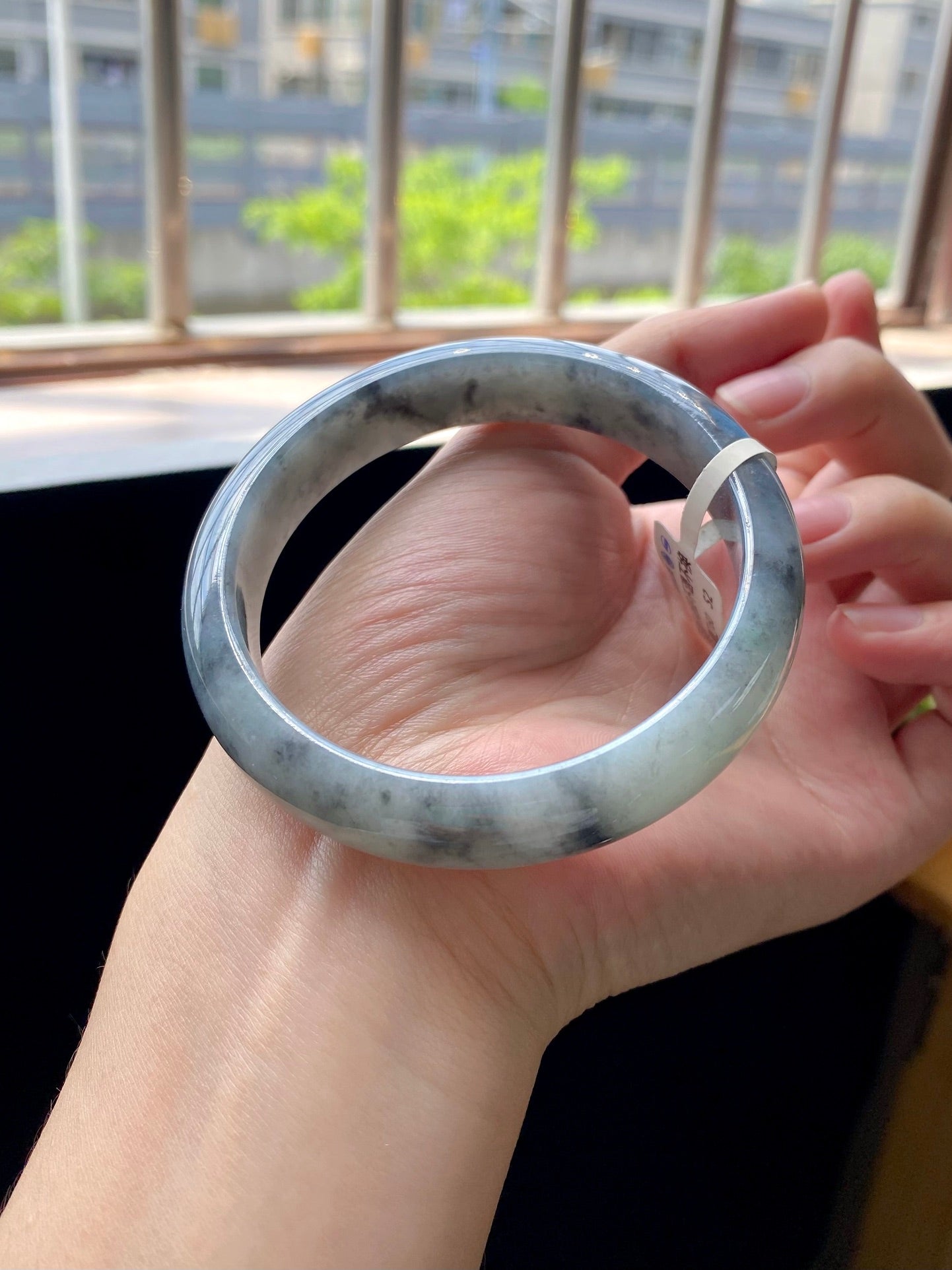 Ice Black Round Bangle (Finished) | Item No. YH-7855 | Size O60.2-13-8