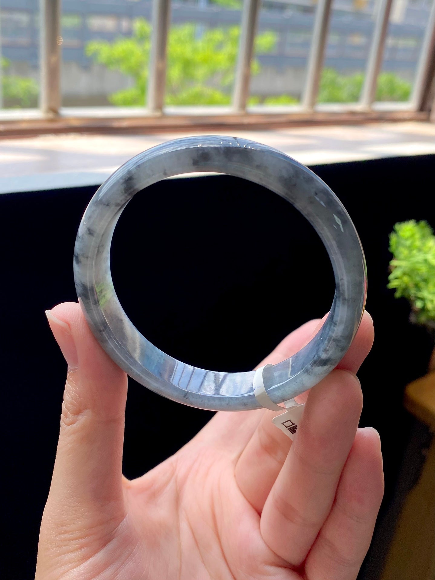 Ice Black Round Bangle (Finished) | Item No. HY-4992 | Size O57-12.5-6.9