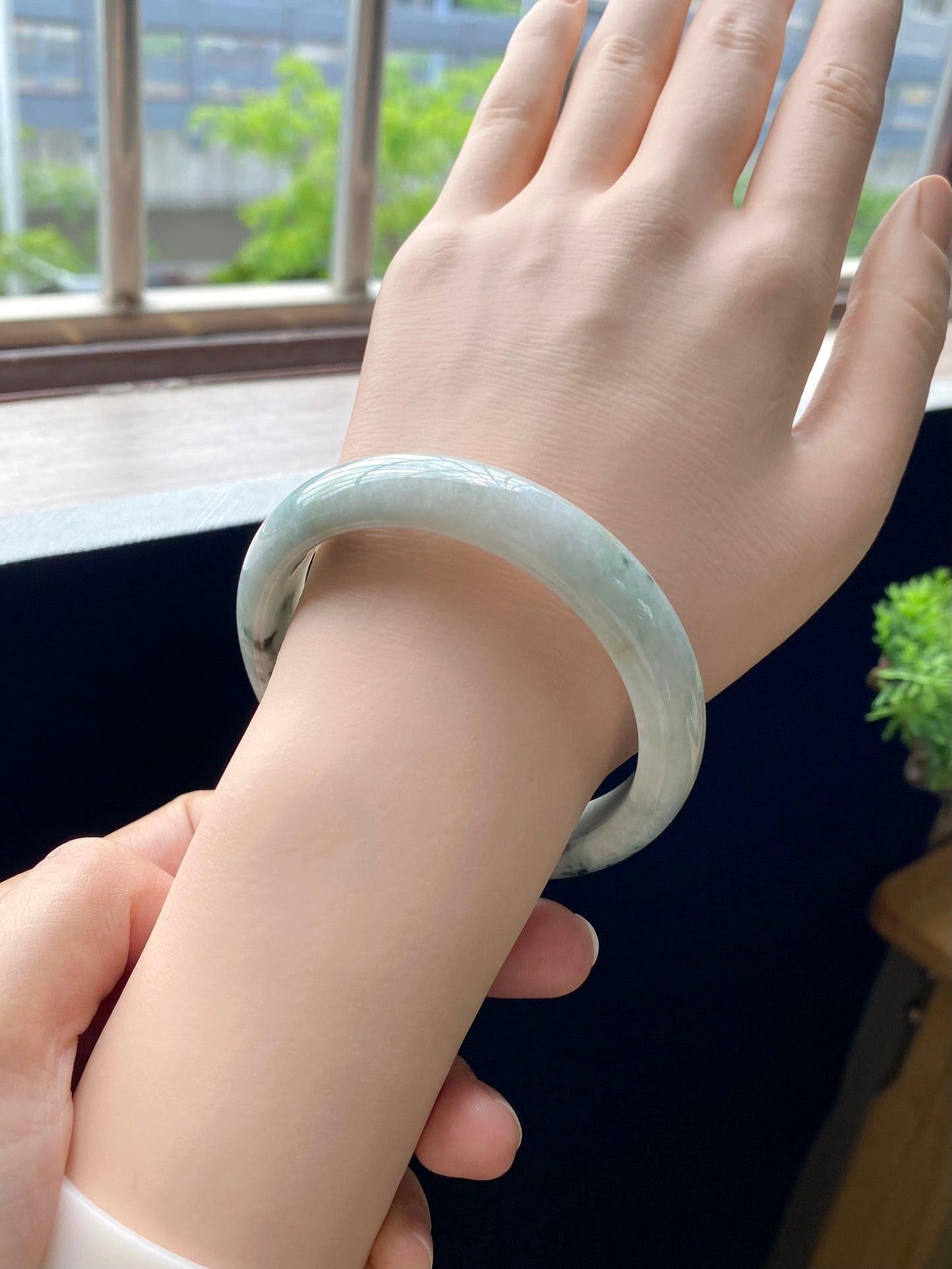 Floral Drifting Round Bangle (Finished, Crack Special Offer) | Item No. HYY-33090 | Size O57.2-125-7.7