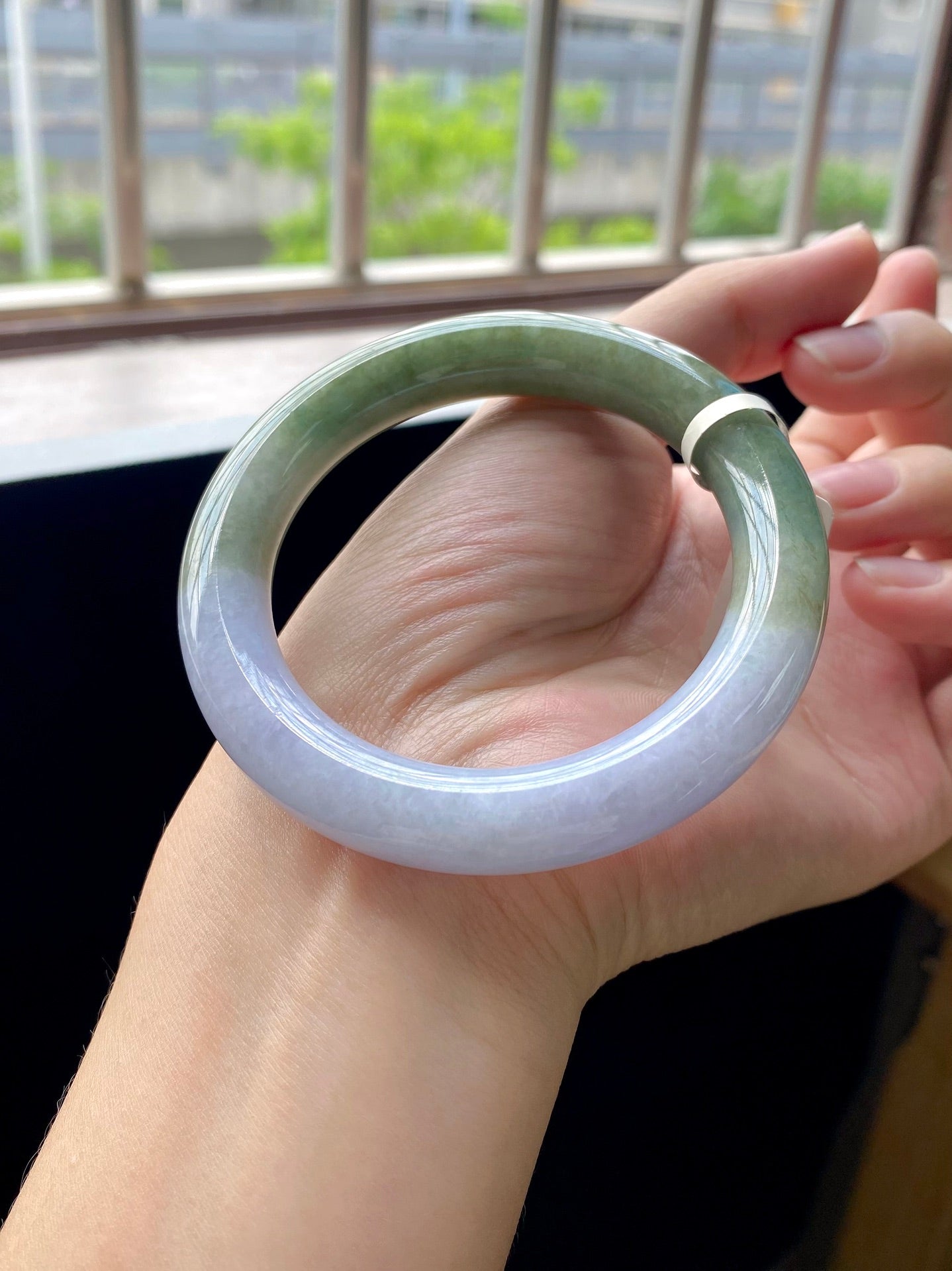 Half Mountain Half Water Round Bangle