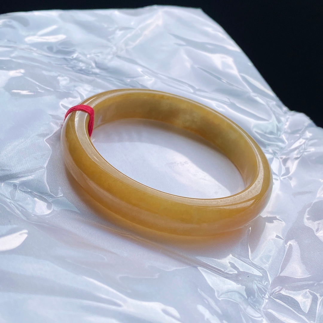 Yellow Jadeite Bangle