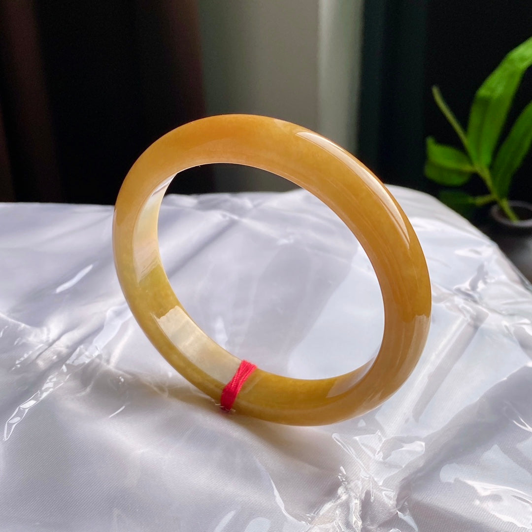 Yellow Jadeite Bangle