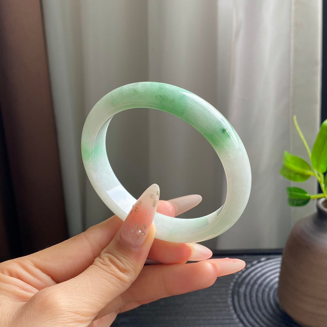 A Touch of Floral Jadeite Bangle