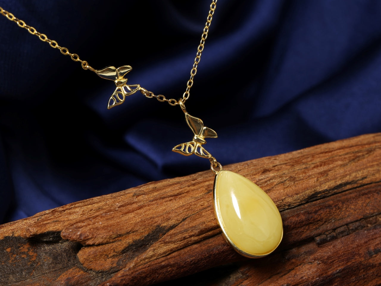 Sterling Silver Amber Necklace