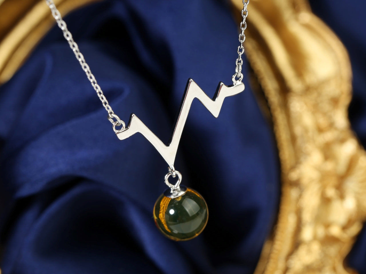 S925 Lightning-Accent Blue Platinum Necklace