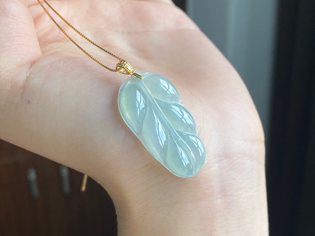 18K Gold Leaf Jadeite Pendant