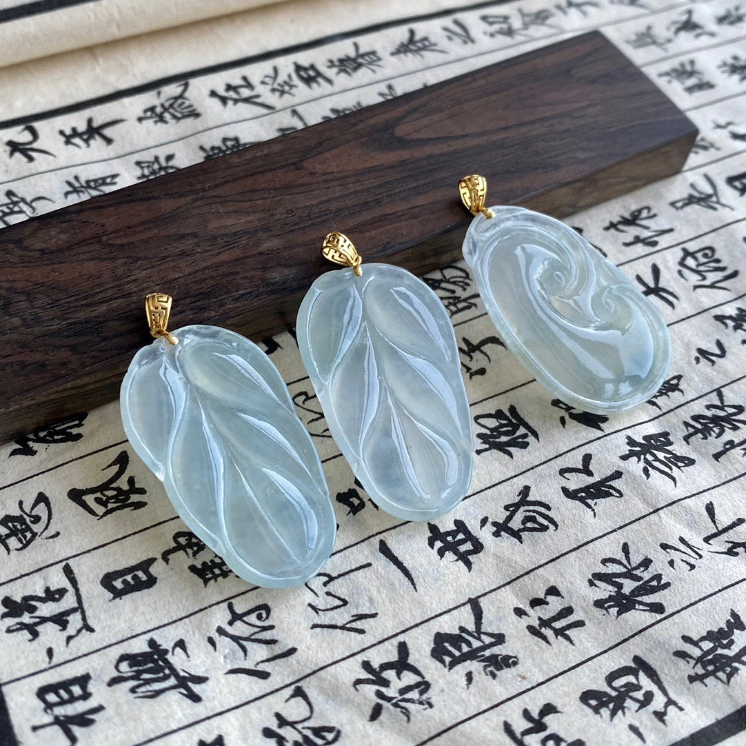 18K Gold Icy Jadeite Leaf/Ruyi Pendant