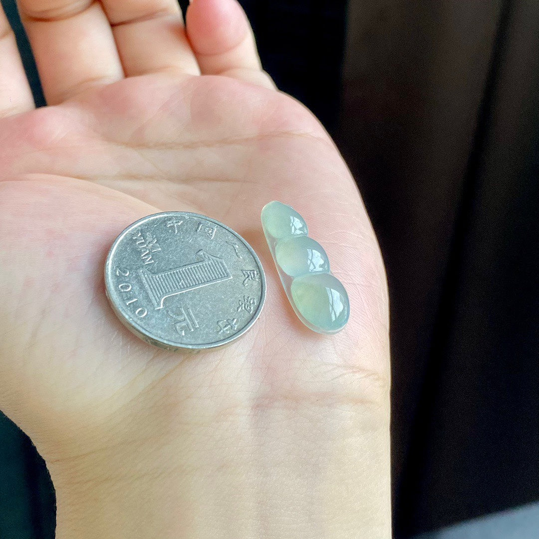 18K Gold Leaf Jadeite Pendant