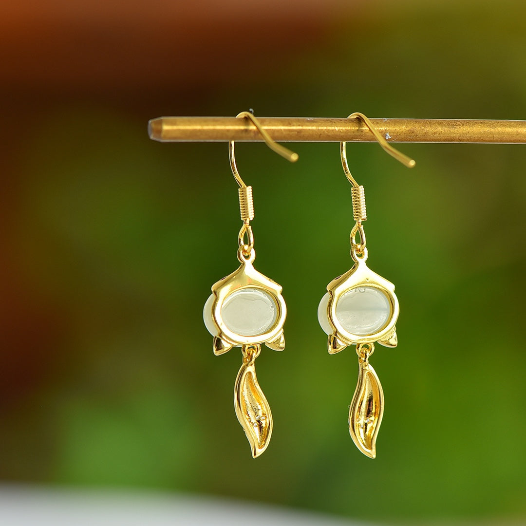 Natural Nephrite Jade Cabochon Fox Dangle Earrings &nbsp;
