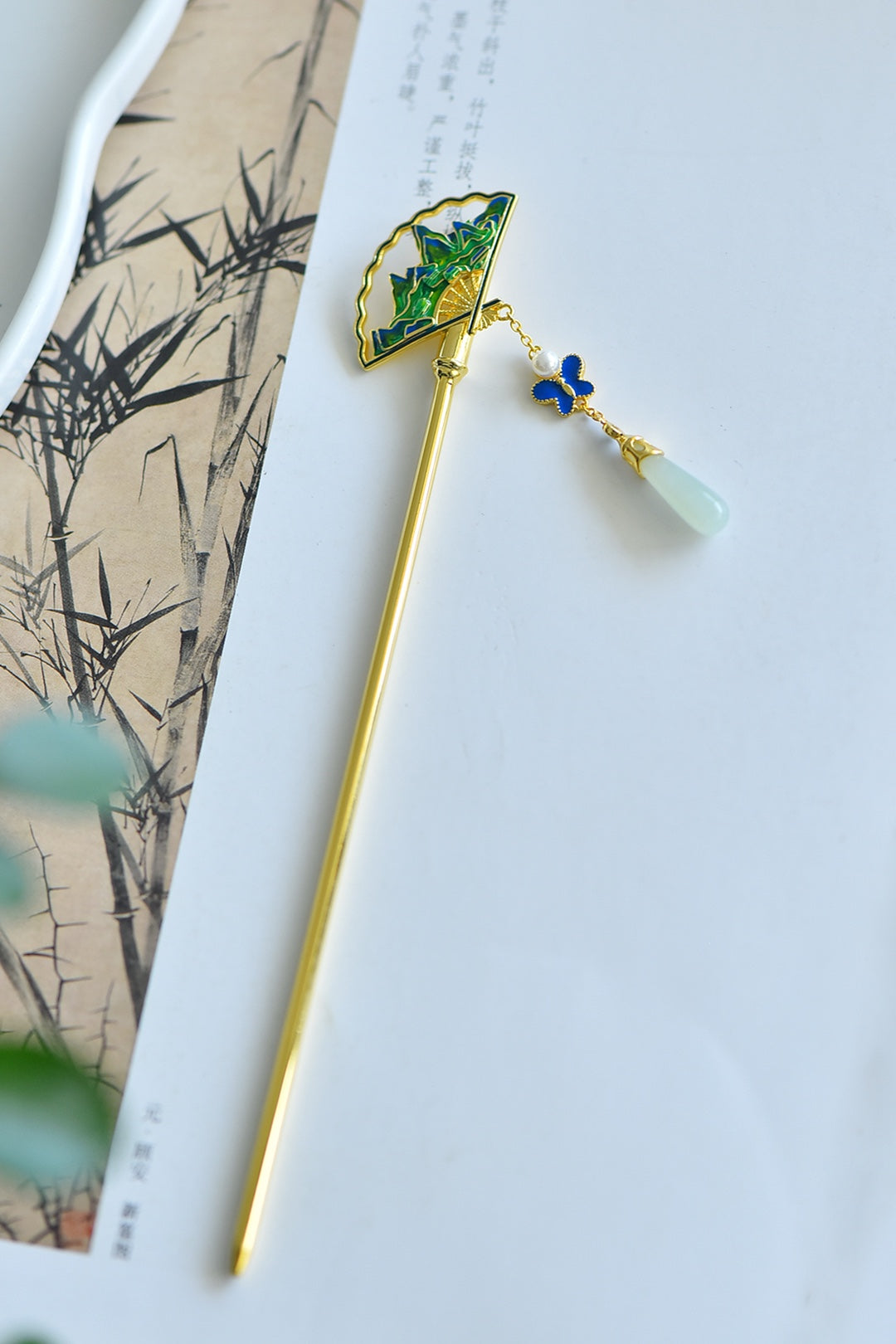 Inlaid Hetian White Jade & Enamel Fan-Shaped Hairpin
