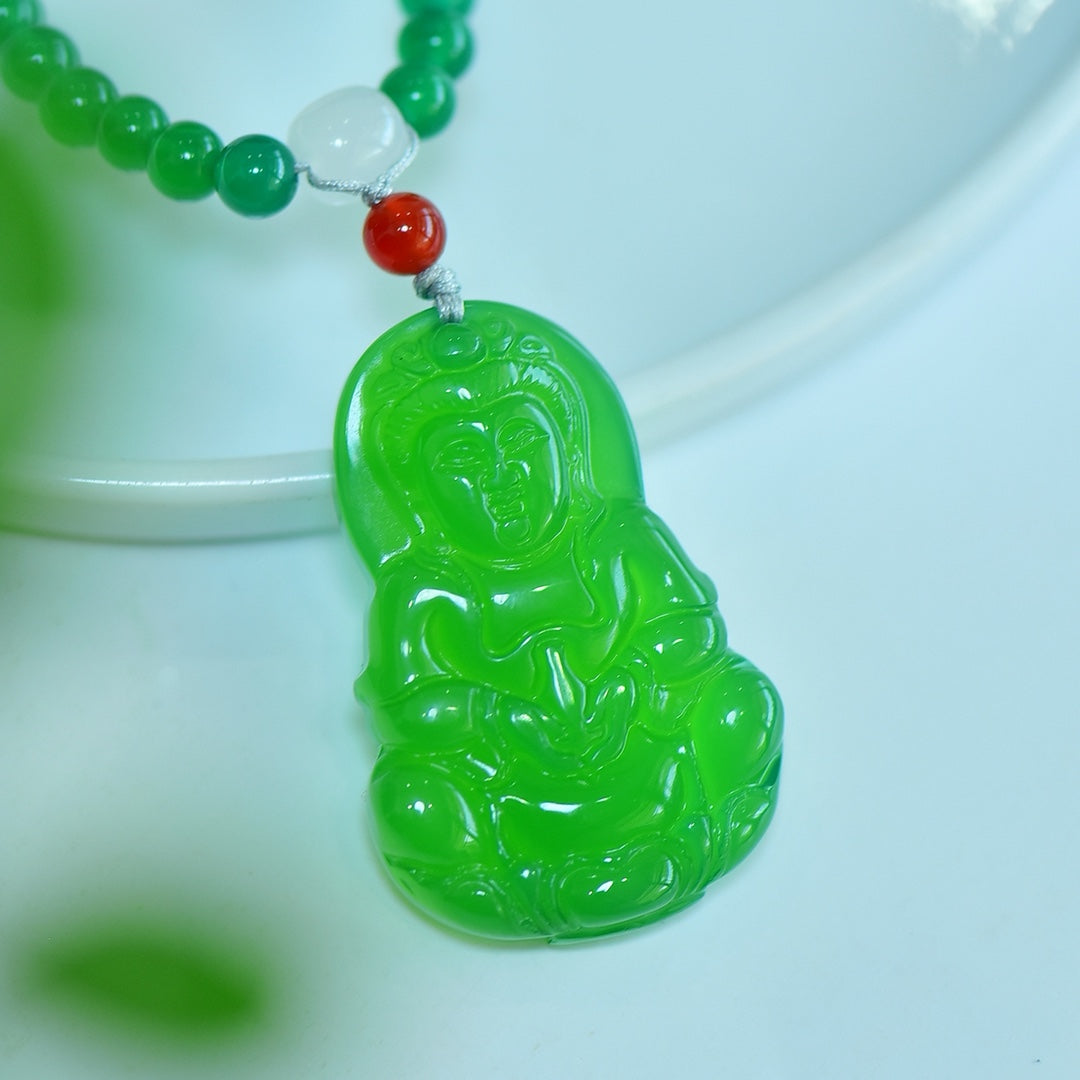 : Exquisite Green Agate Guanyin Pendant