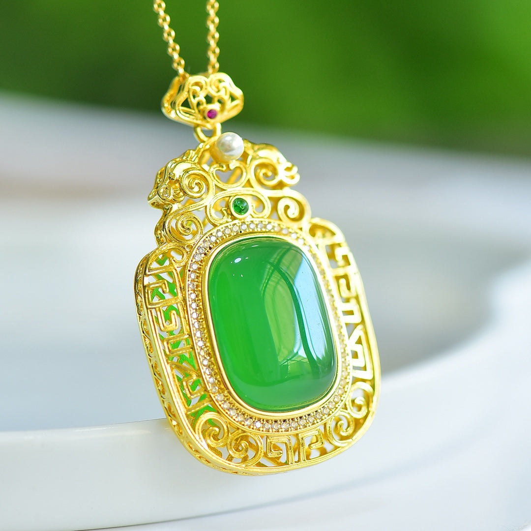 Green Chalcedony Inlaid Sachet Plain Pendant