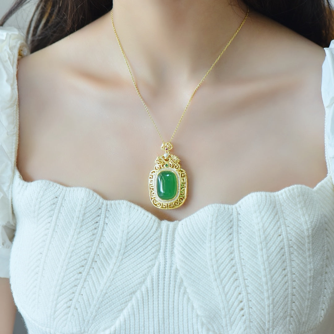 Green Chalcedony Inlaid Sachet Plain Pendant
