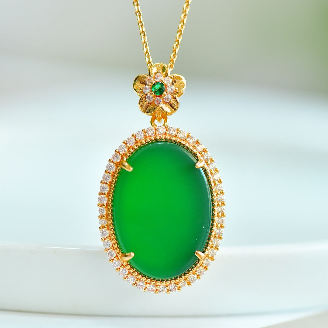 Green Chalcedony (Chalcedony) Inlaid Round Flat Peace Plaque Pendant