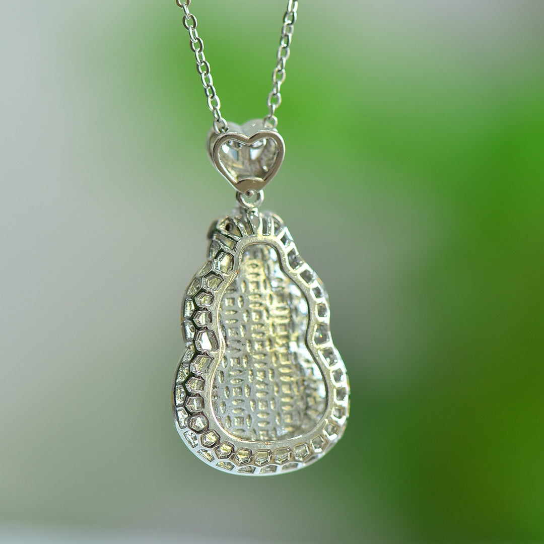 Green Chalcedony (Chalcedony) Inlaid Hu Lu (Gourd) Pendant