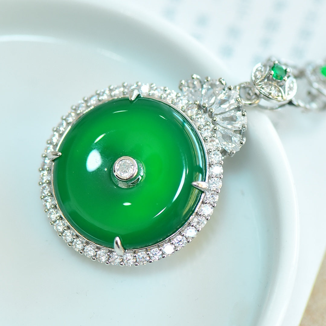 Green Chalcedony (Chalcedony) Inlaid Peace Circle Pendant