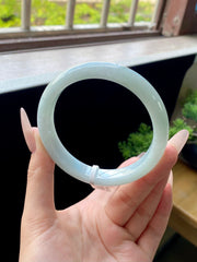 Large-Circumference Light Fruit Green & Moonlight White Finished Round Bangle