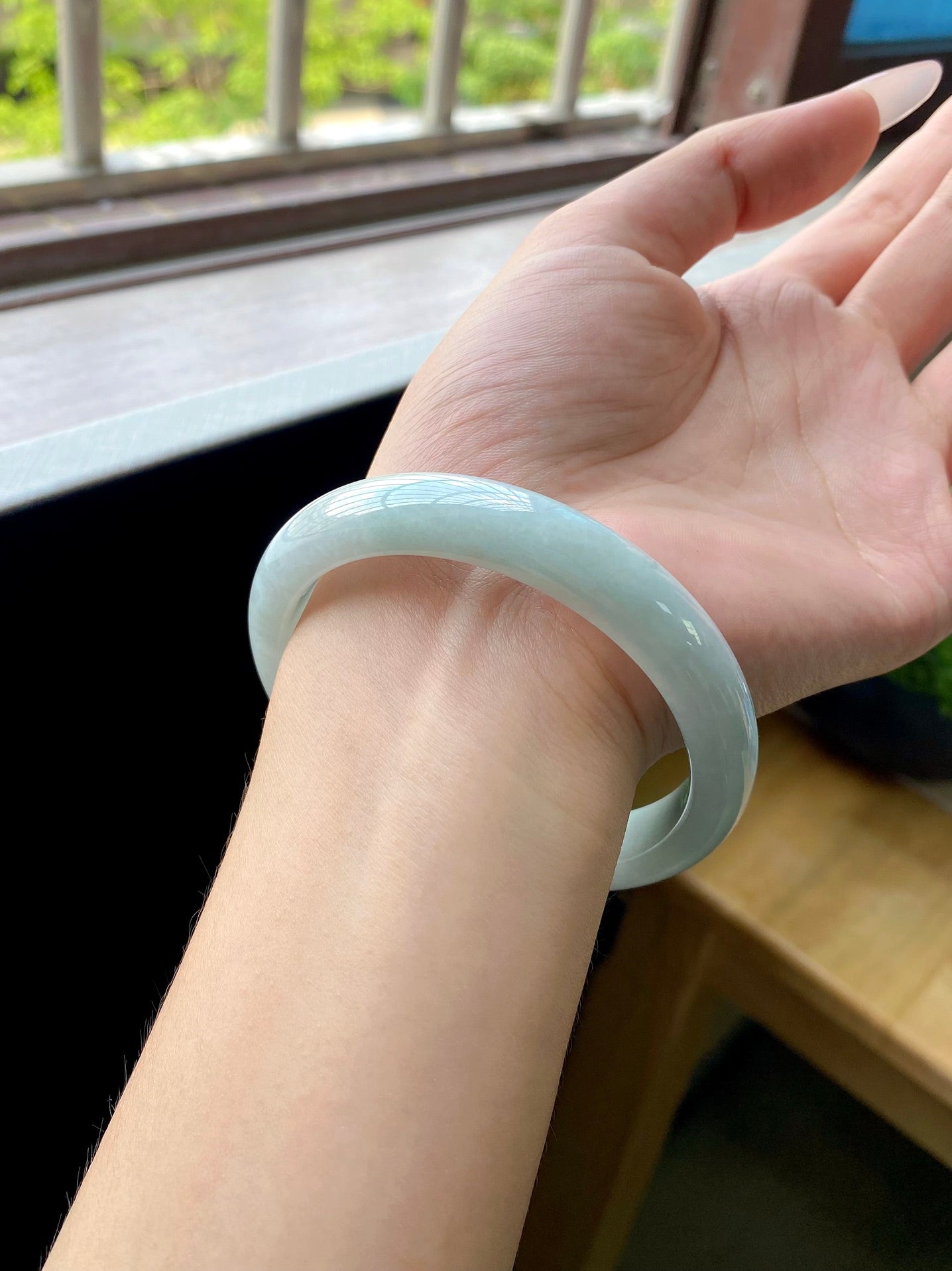 Large-Circumference Light Fruit Green & Moonlight White Finished Round Bangle