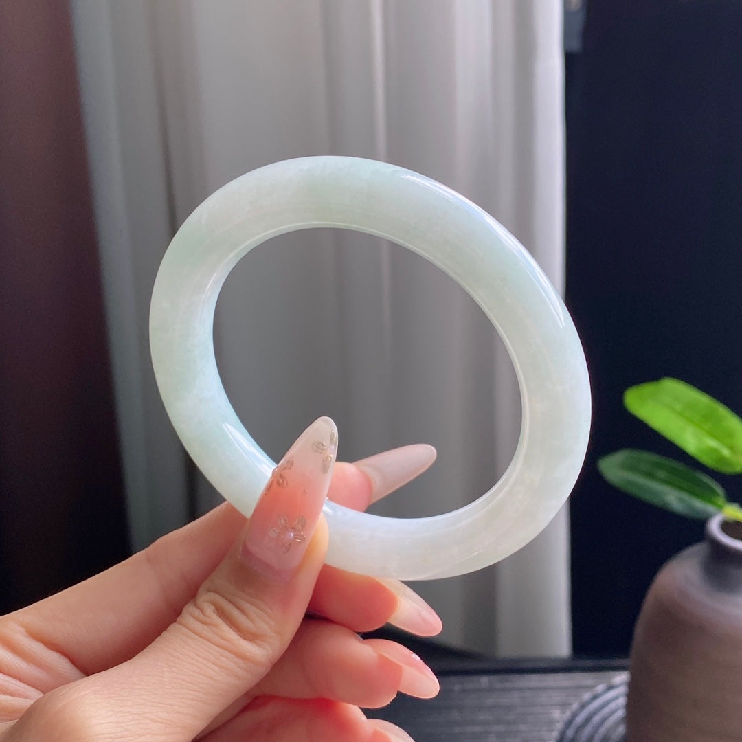 Refreshing Gold-Speckled Jadeite Bangle