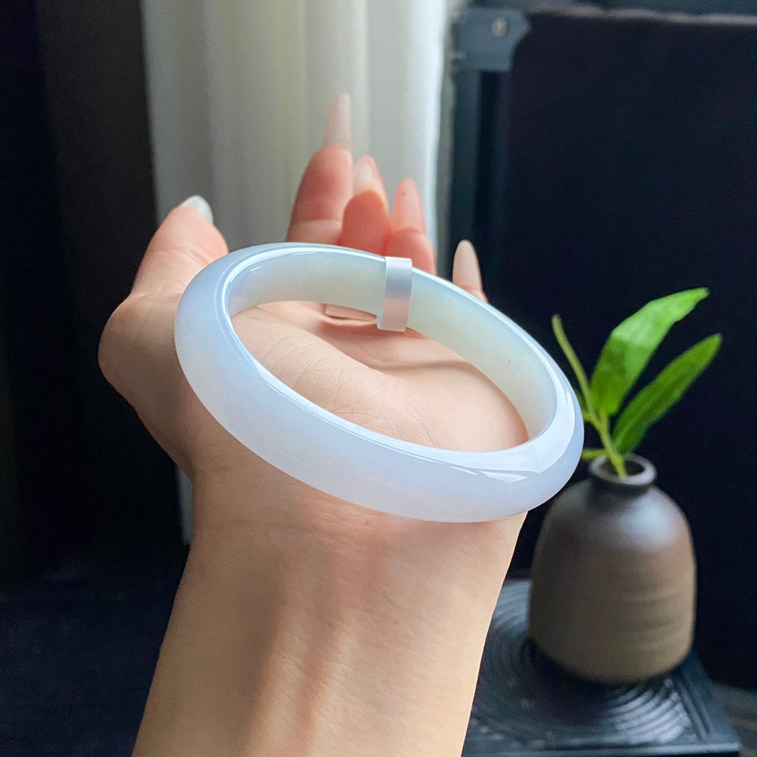 Jadeite Bangle with Drifting Green and Excellent Translucency