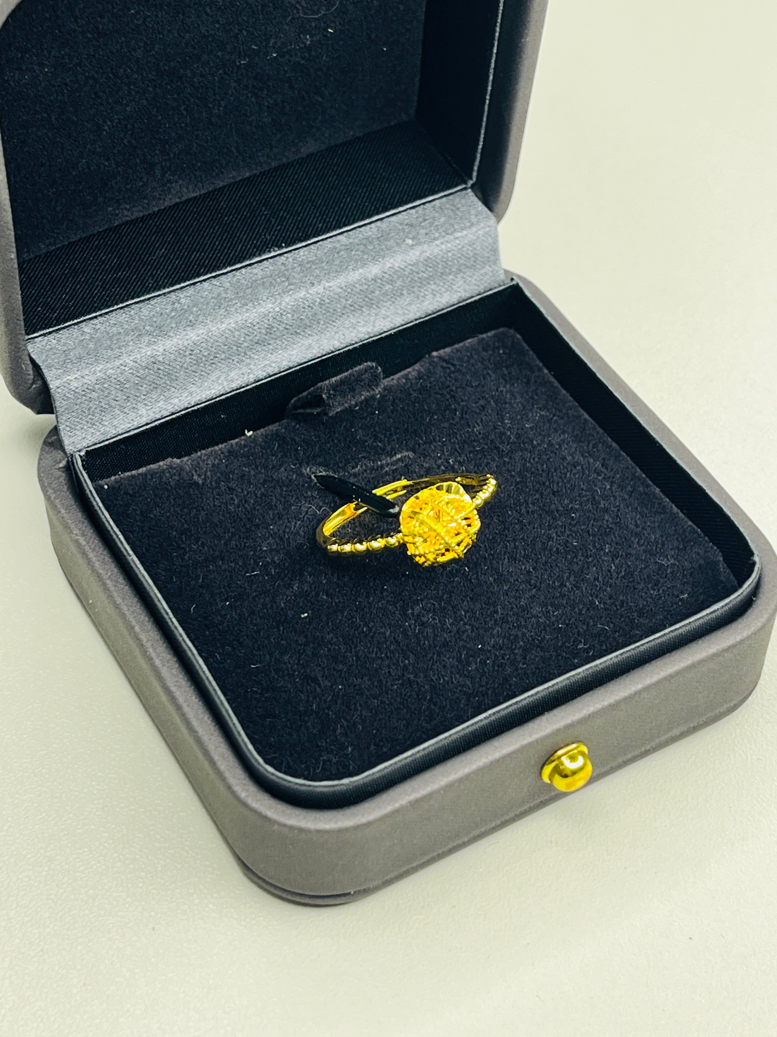 Gold-Plated Silver Hollow Filigree Square Sugar Ring