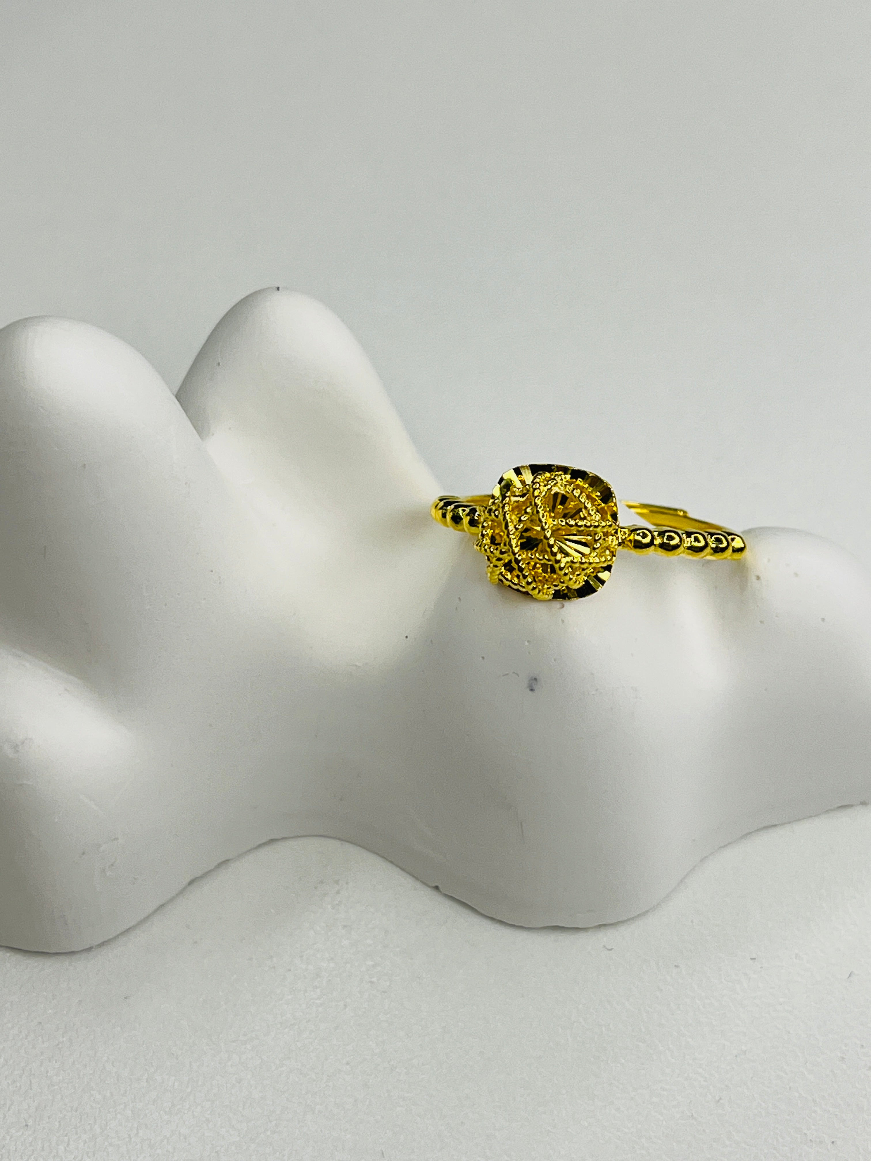 Gold-Plated Silver Hollow Filigree Square Sugar Ring