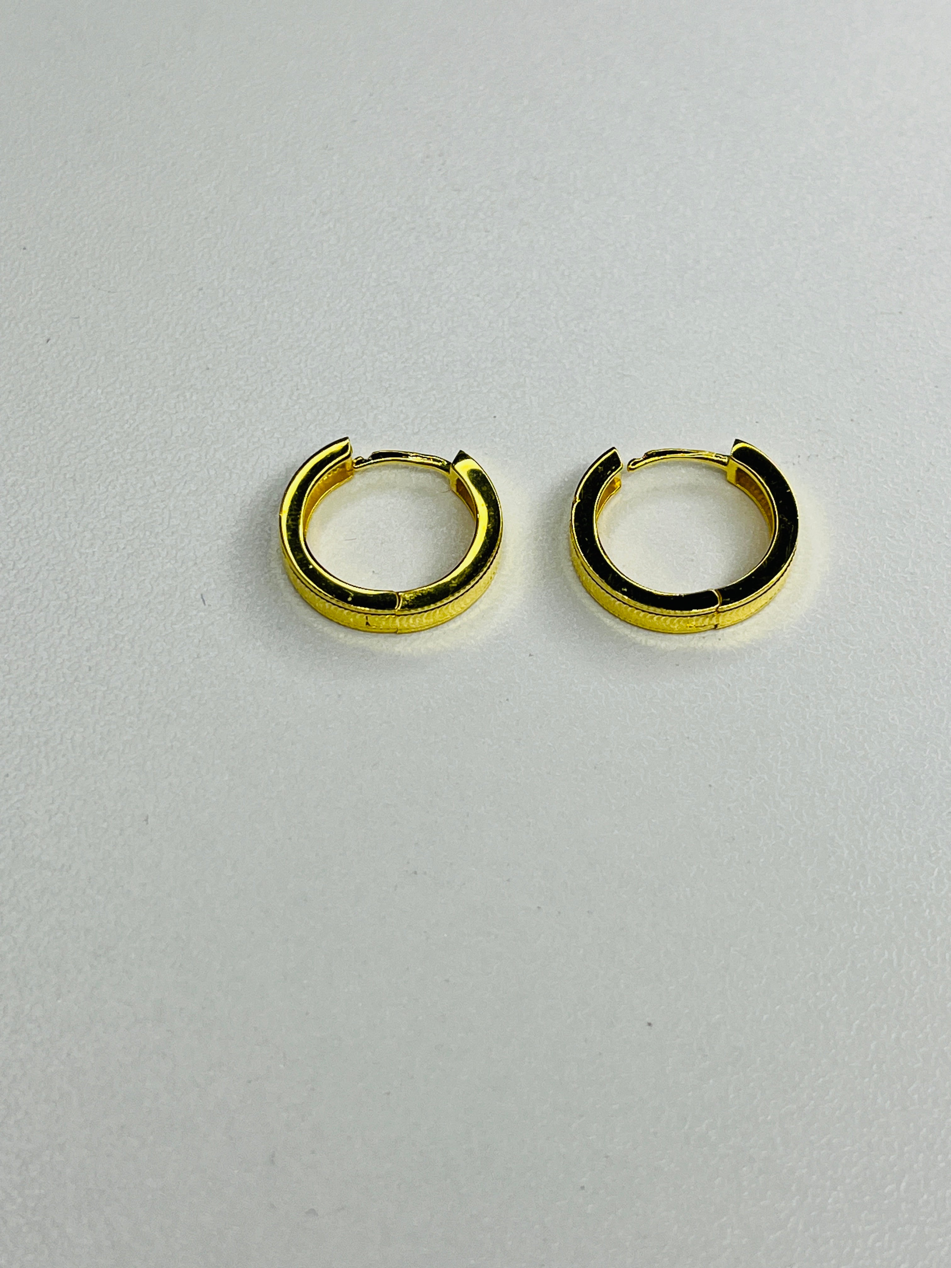 Gold-Plated Silver Cat's Eye Hoop Earrings