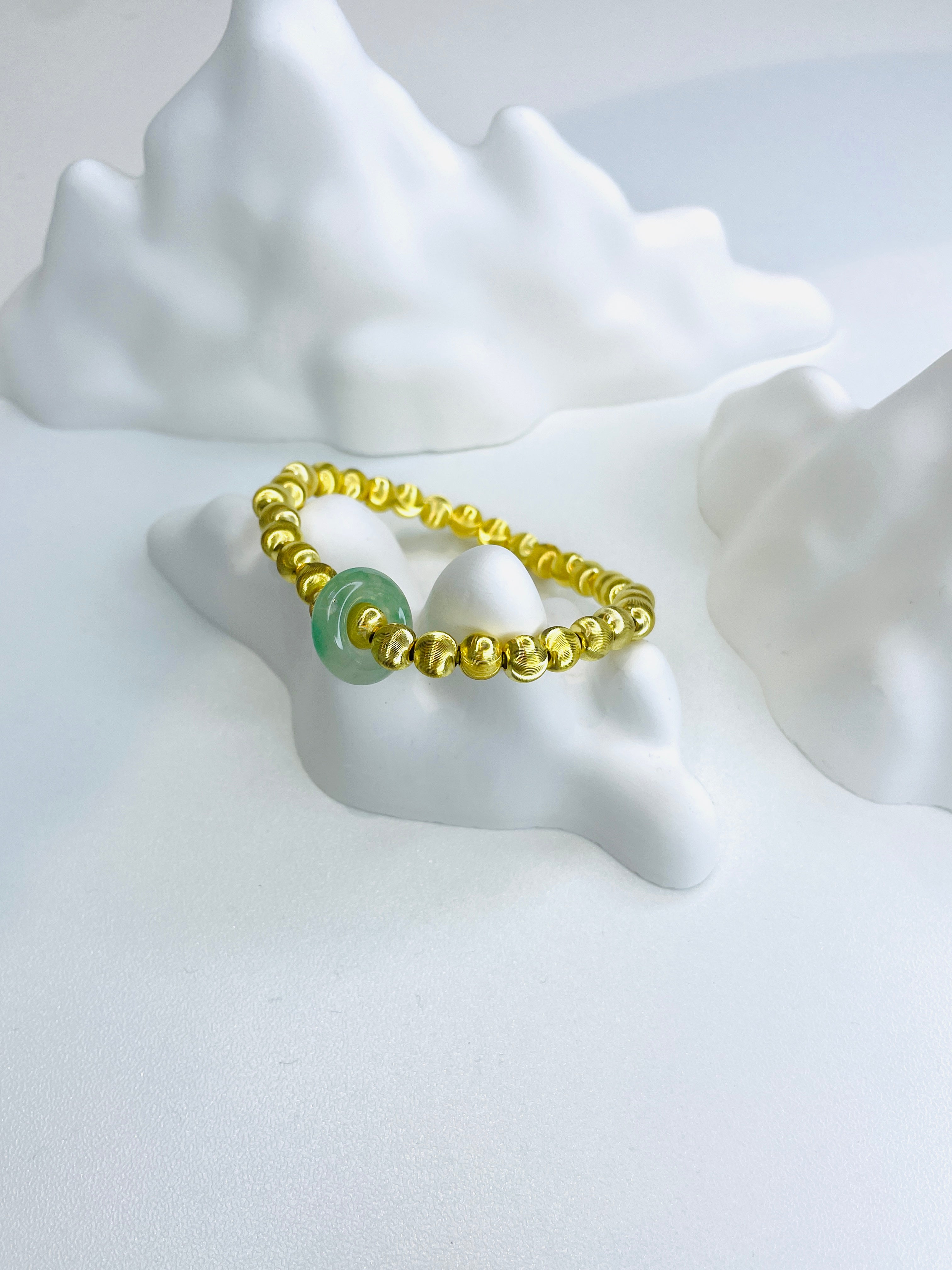 Cat's Eye Donut Beaded Bracelet