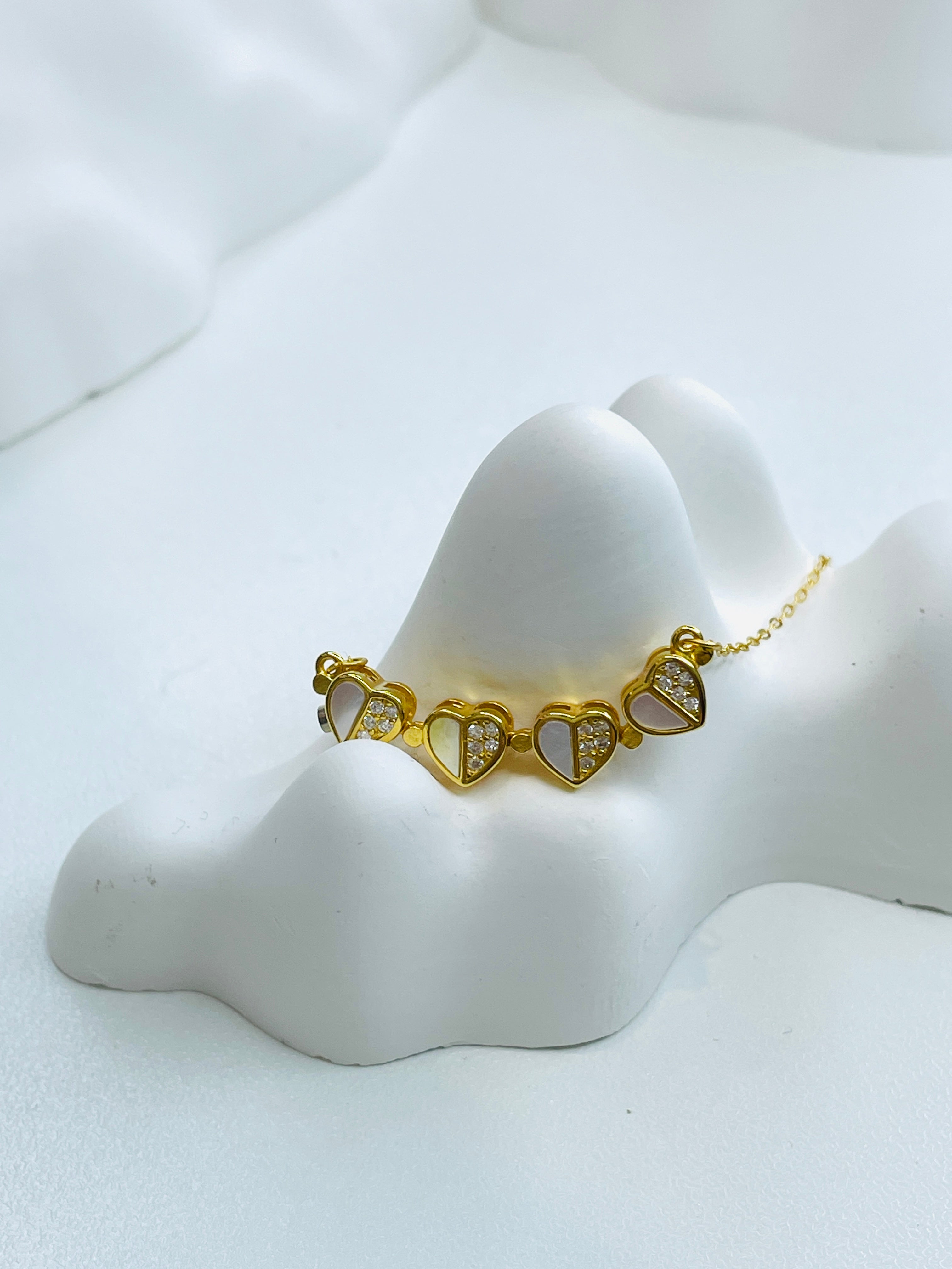 Gold Heart & Clover Mother-of-Pearl Necklace Set