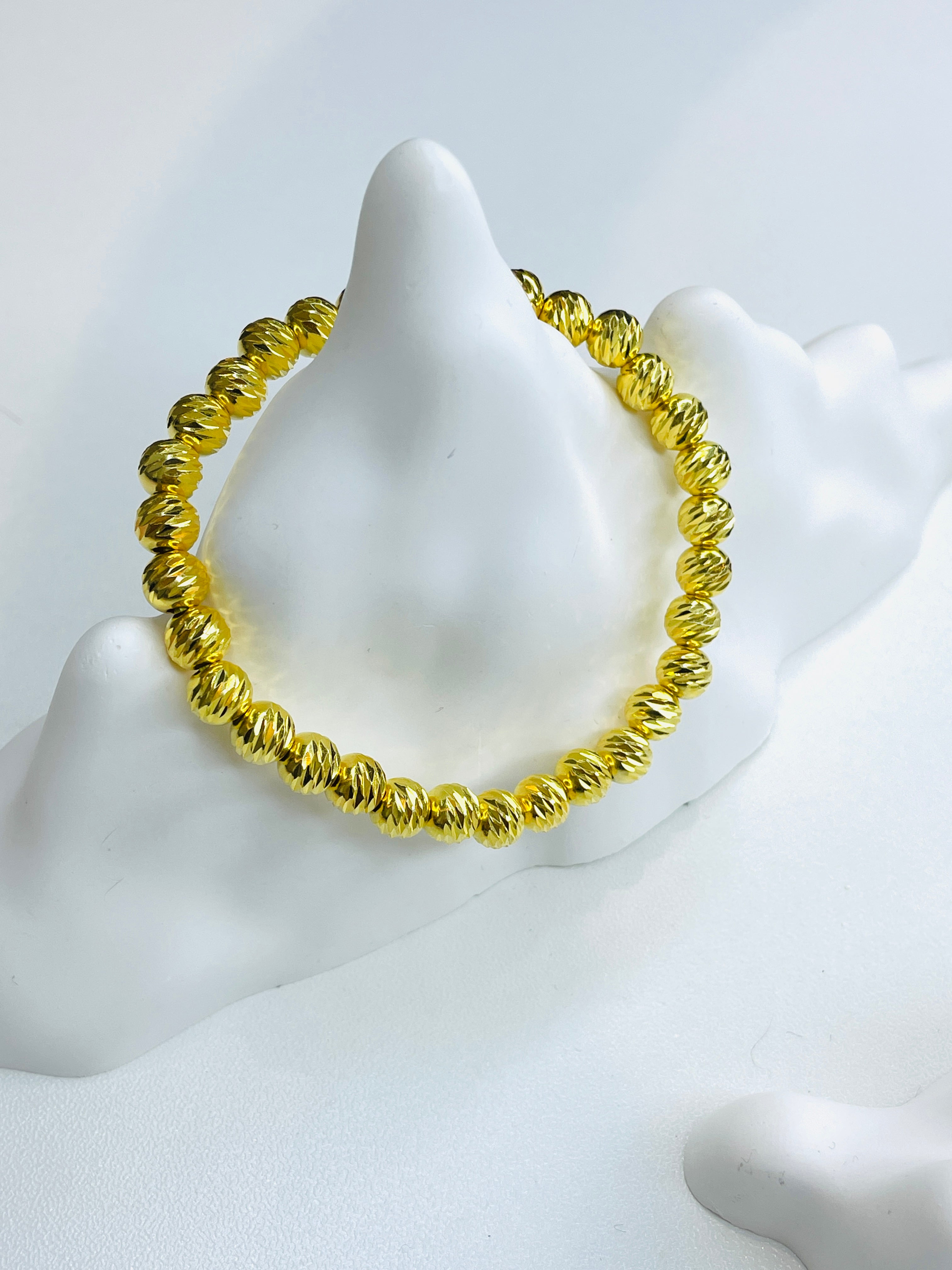 Gold Oblique-Cut Bead Bracelet