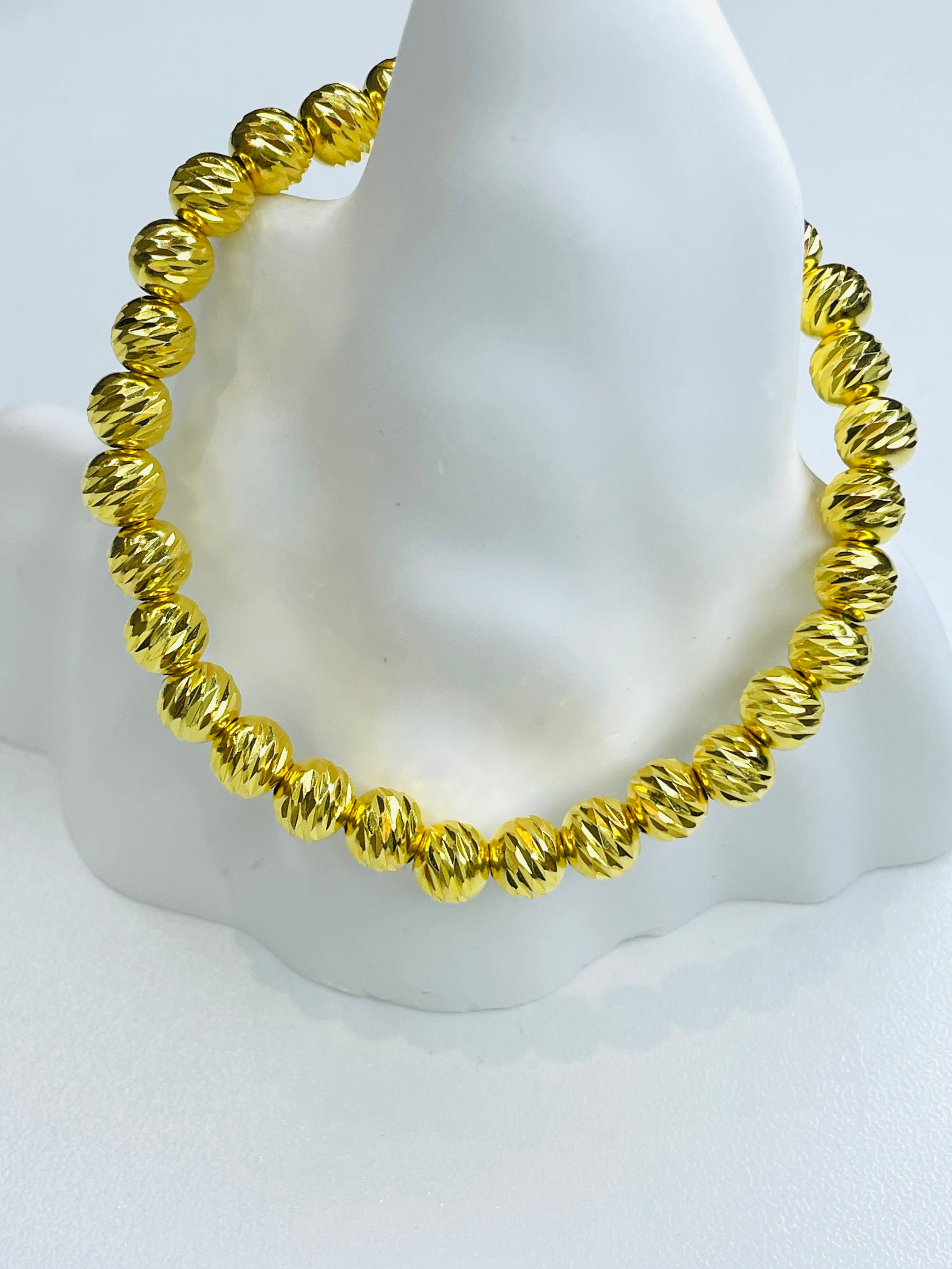 Gold Oblique-Cut Bead Bracelet