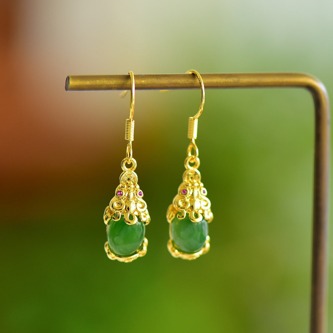 Insert Hotan Jade jasper to launch high-quality earrings; Egg noodles attract wealth, Pixiu earrings