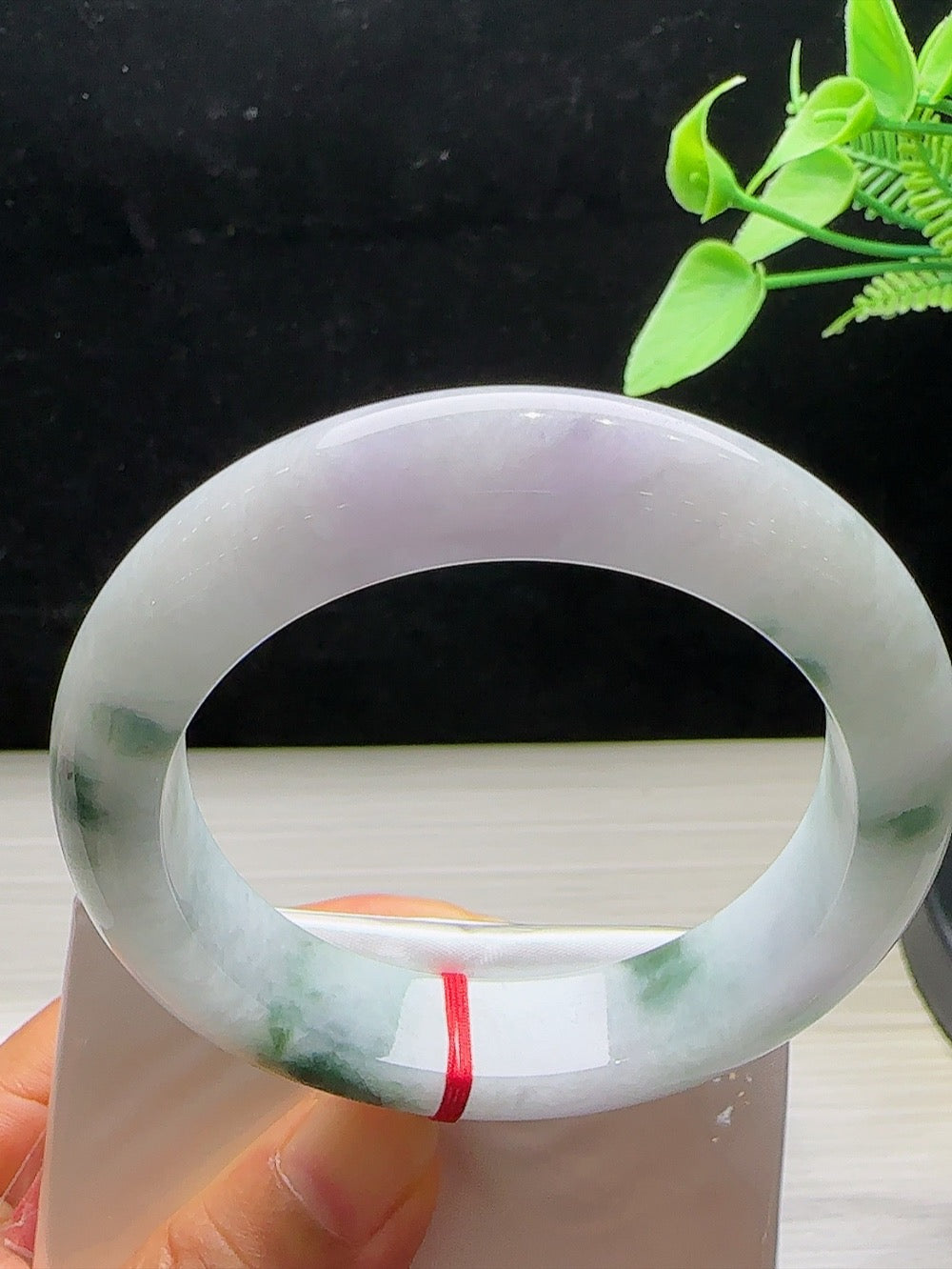 Violet Jadeit Bangle With Floating Green
