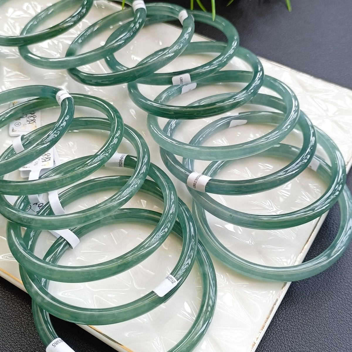 Natural Type-A Ice Blue Jadeite Bangle – Fine Glutinous Texture, High Transparency, Round Shape