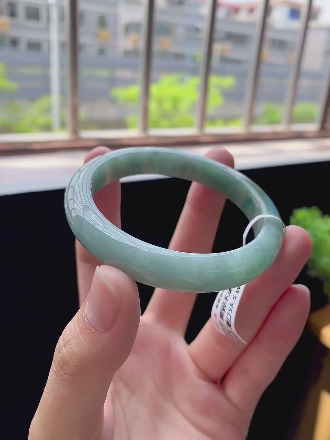 Load video: Lake Blue Round Bangle