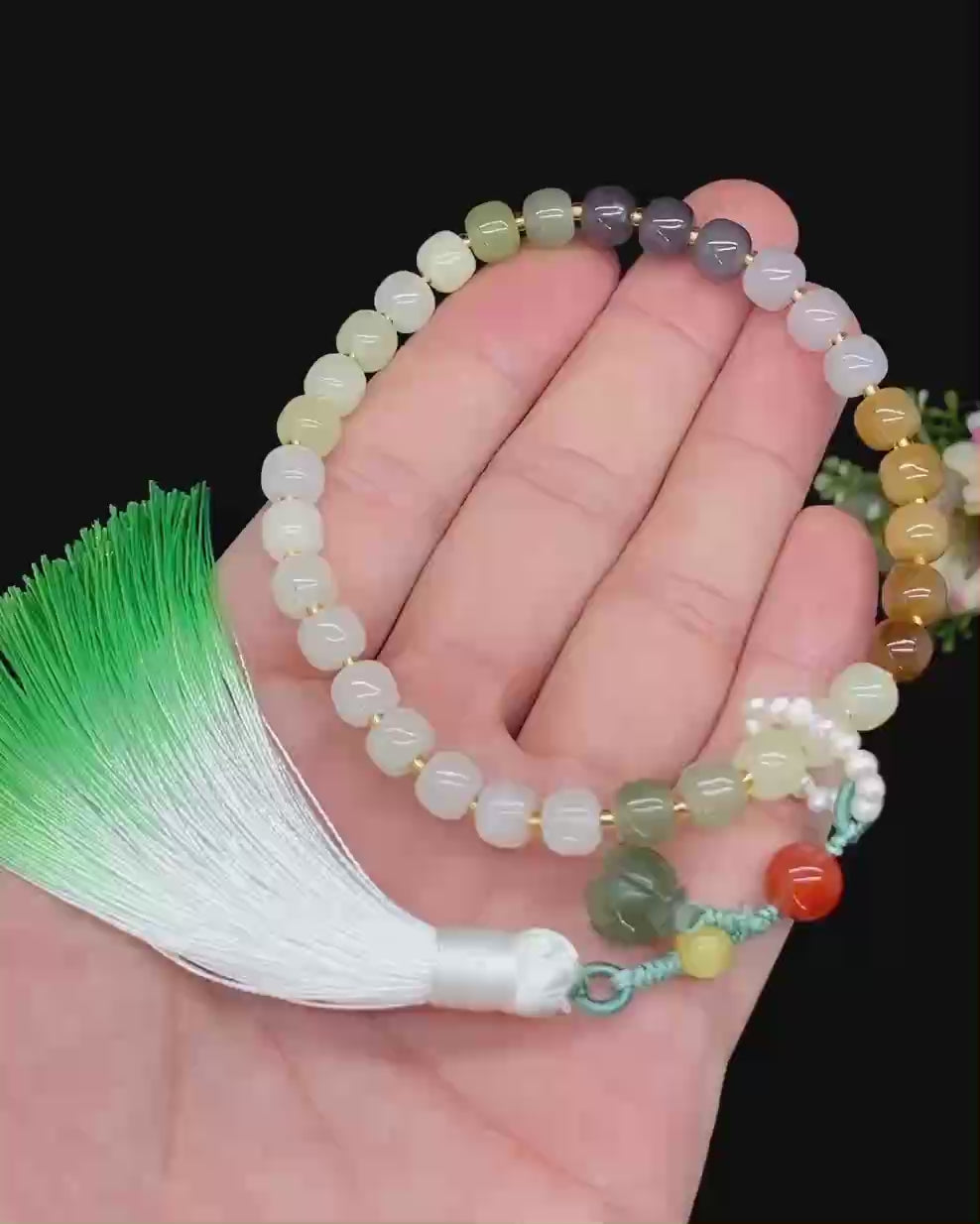 Load video: Hetian Jade Handhold bead string | 6mm+