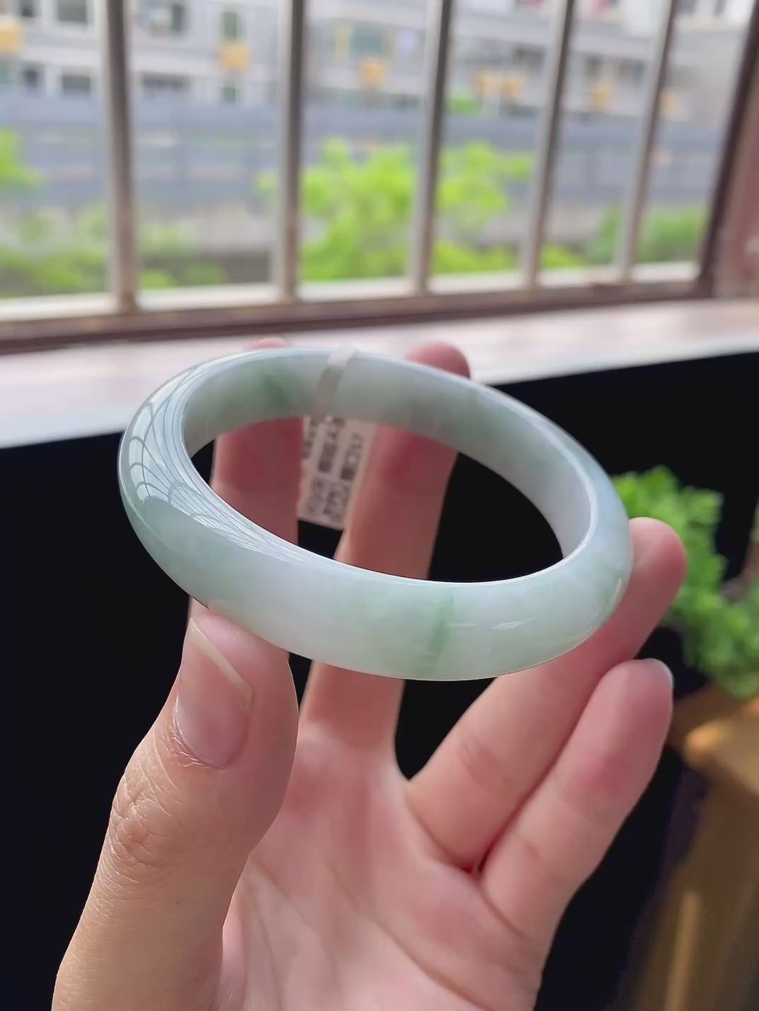 Load video: Green Floral Bangle