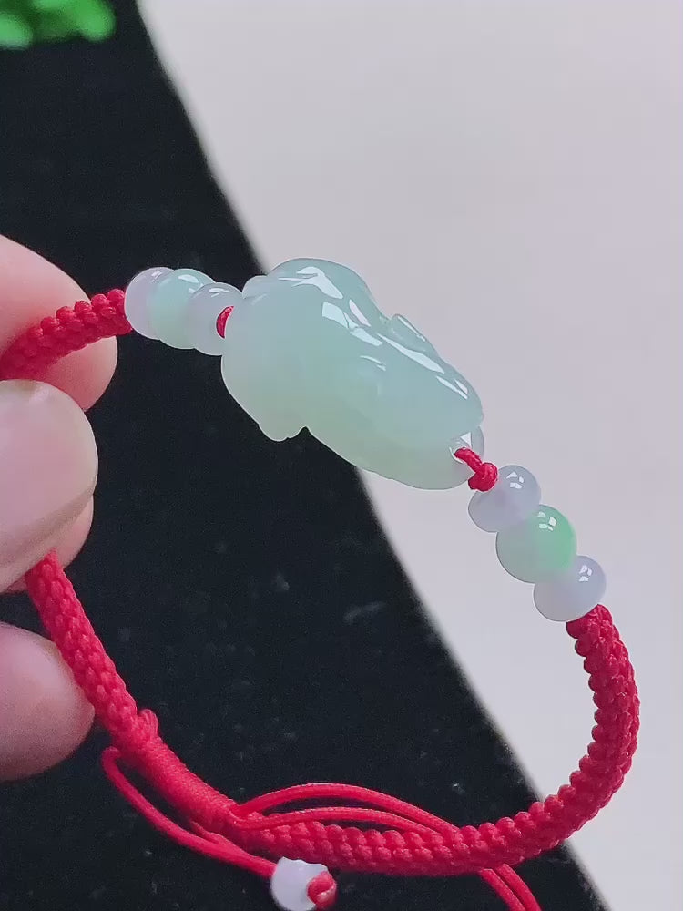 Load video: Sterling Silver Jadeite Fortune Rat Elastic Cord Bracelet